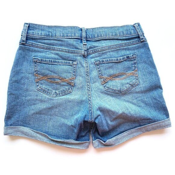 Abercrombie Kids Girls Blue Denim Shorts Size 15/16 Light Wash 5" Inseam Cuffed - Picture 2 of 10